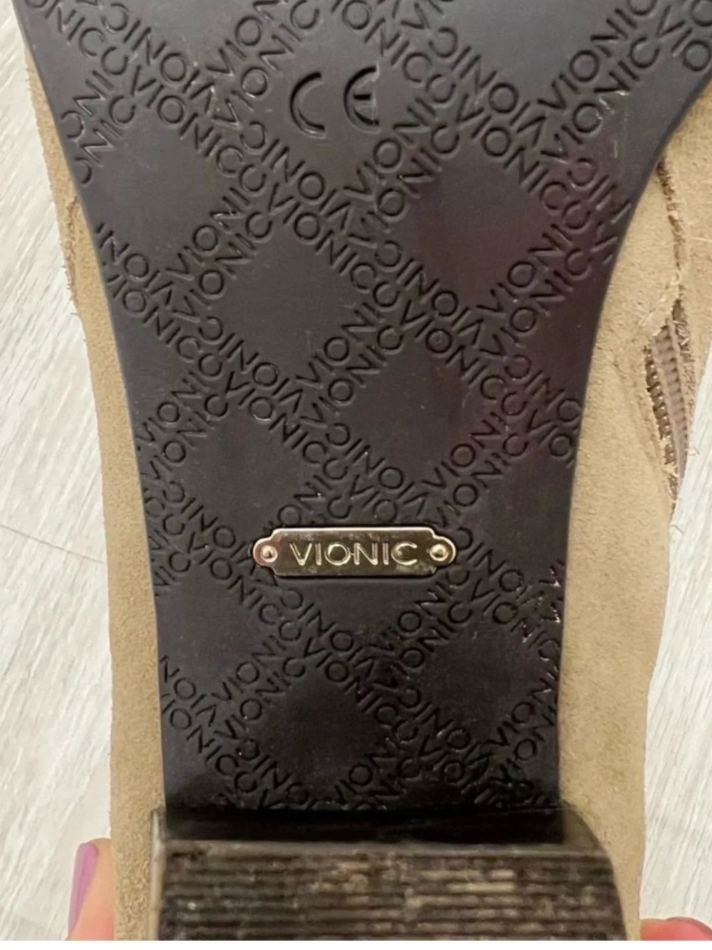 Vionic Suede Booties Studded Orthaheel Georgia Oat Ankle Boots